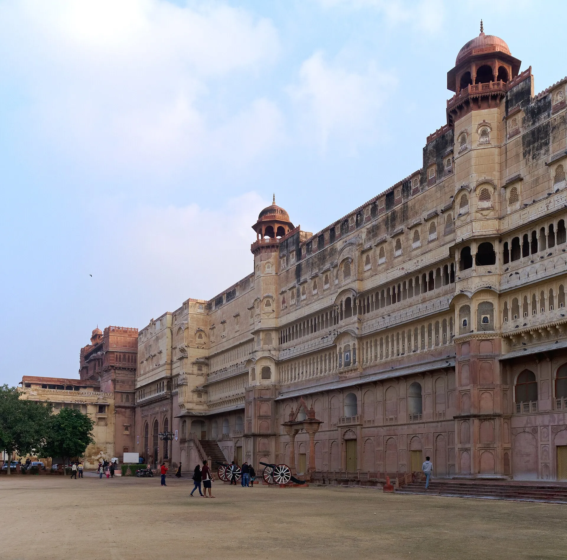 Bikaner — Land of Camels & Forts