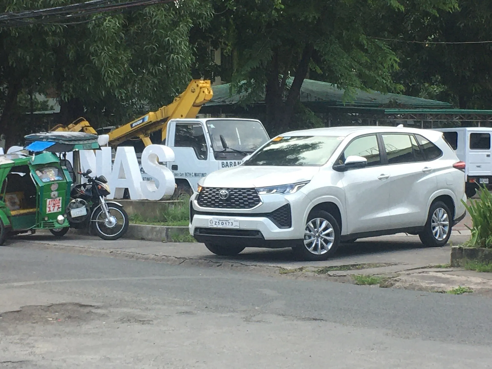 Innova Crysta — SUV & MUV Cars (AC)